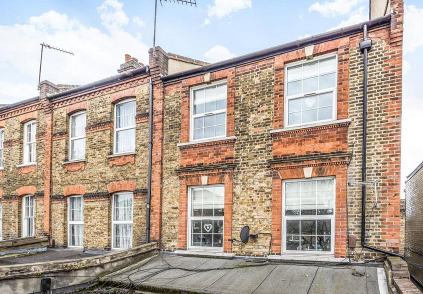 Charming homes for sale in Chislehurst